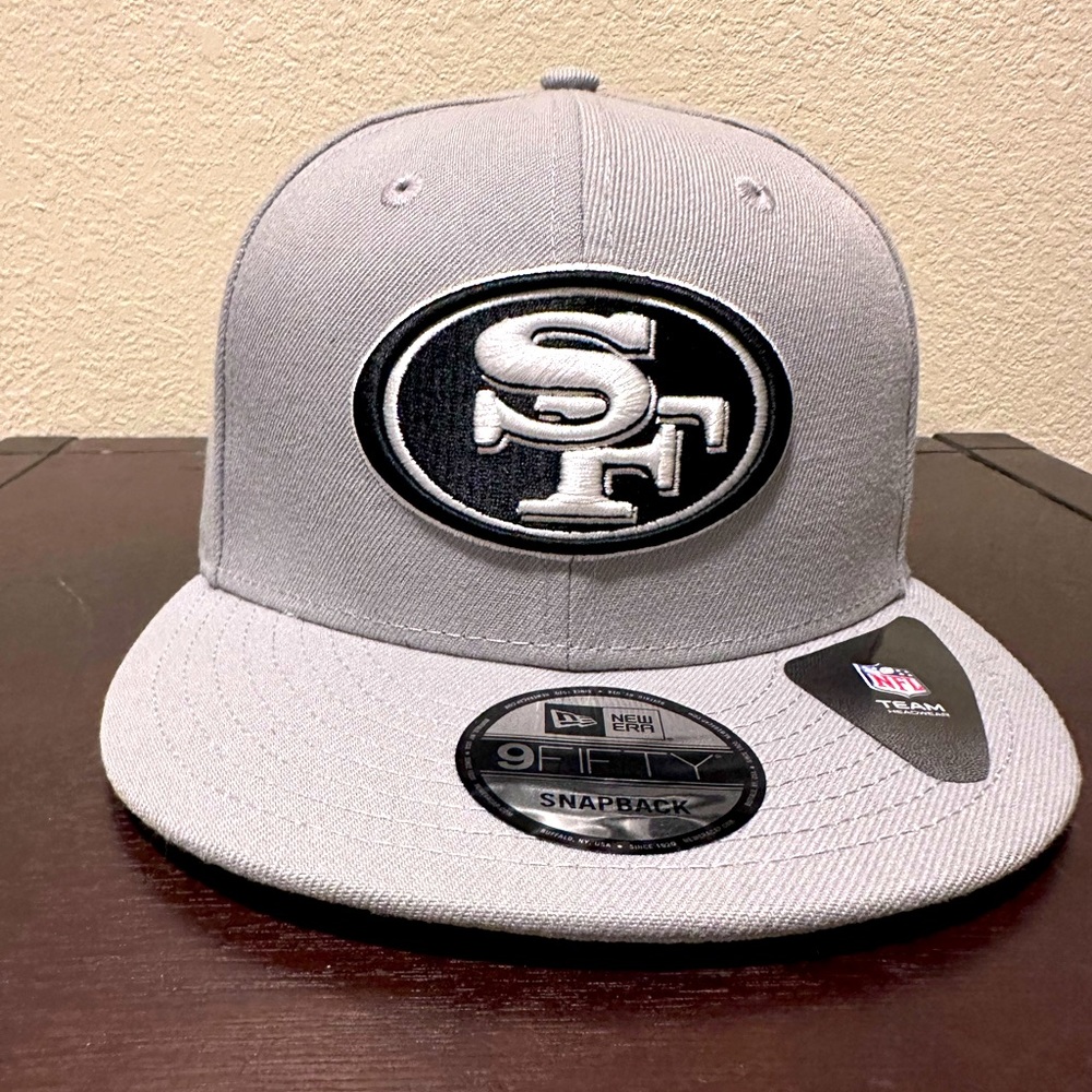 New Era grey SnapBack SF hat